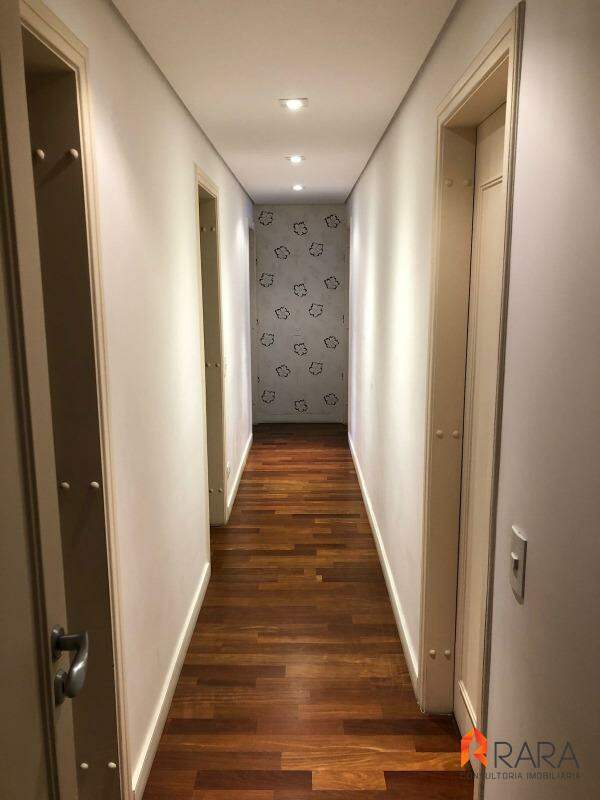 Apartamento à venda com 3 quartos, 210m² - Foto 19