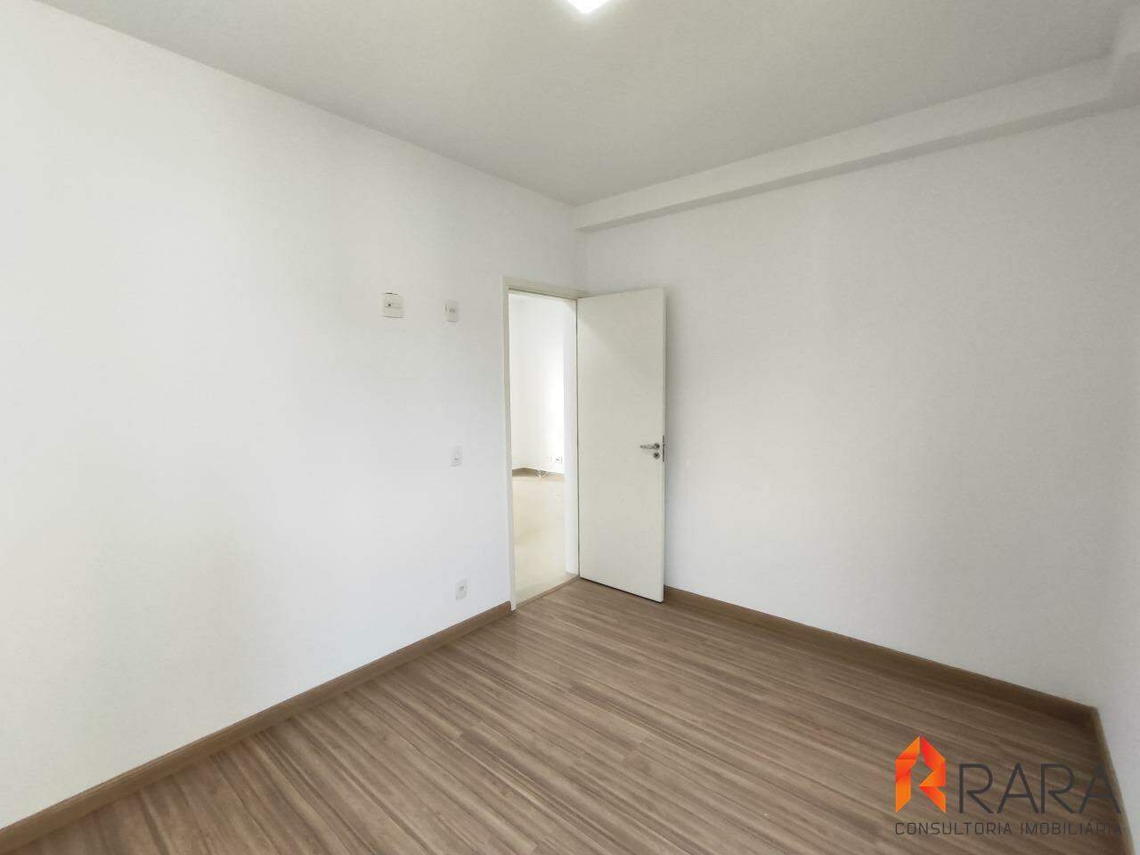 Apartamento para alugar com 2 quartos, 64m² - Foto 13