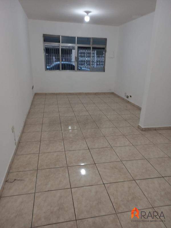 Casa à venda com 5 quartos, 250m² - Foto 1