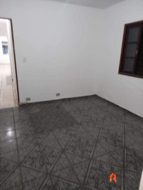 Casa à venda com 5 quartos, 250m² - Foto 12