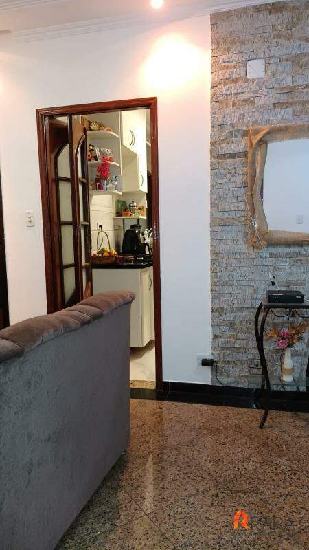 Apartamento à venda com 3 quartos, 83m² - Foto 2