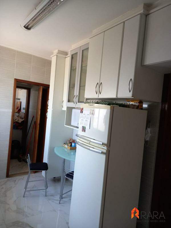 Apartamento à venda com 3 quartos, 83m² - Foto 12