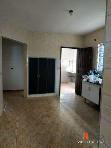 Casa à venda com 4 quartos, 250m² - Foto 3