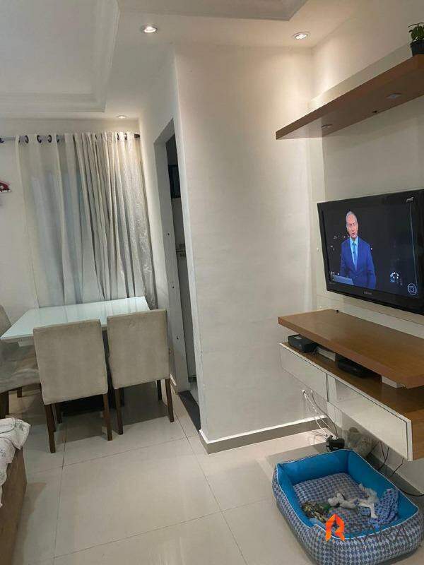 Apartamento à venda com 2 quartos, 45m² - Foto 3