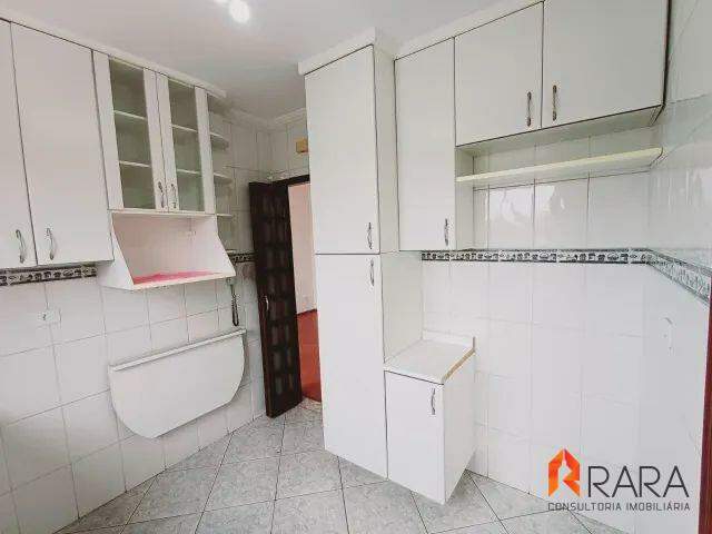 Apartamento à venda com 2 quartos, 60m² - Foto 3