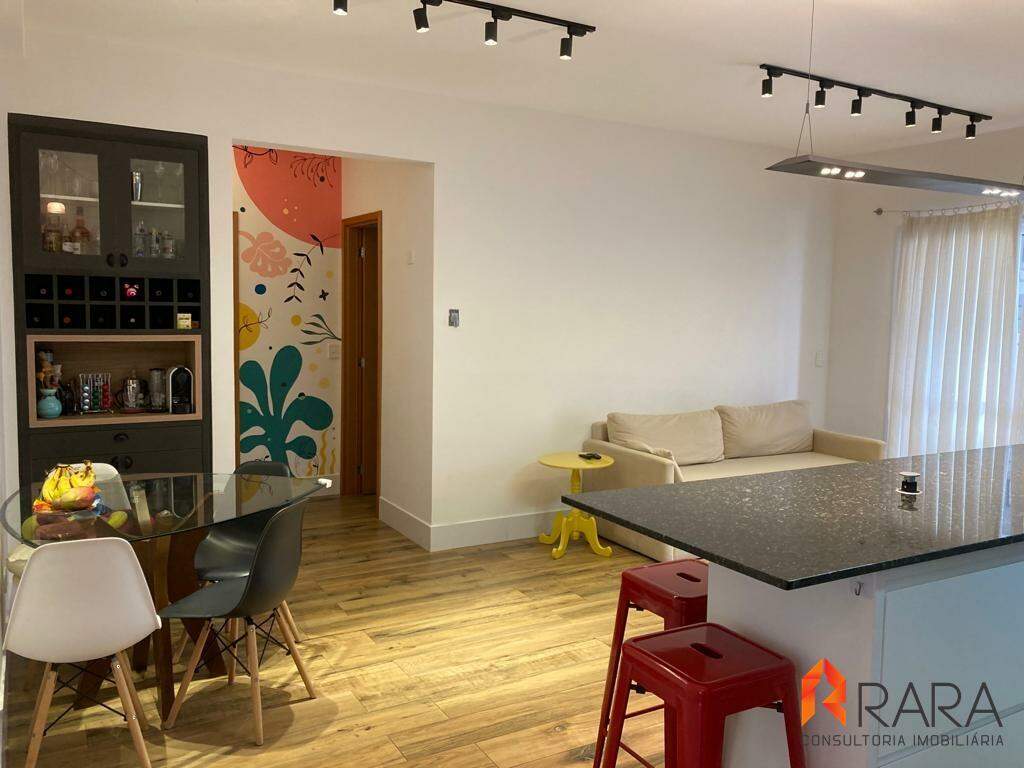 Apartamento à venda com 2 quartos, 80m² - Foto 4