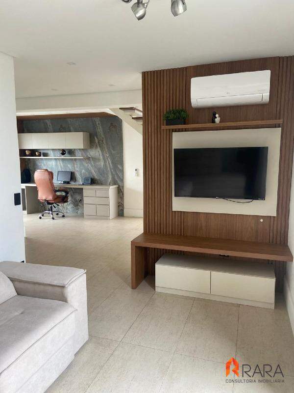 Cobertura, 3 quartos, 228 m² - Foto 3