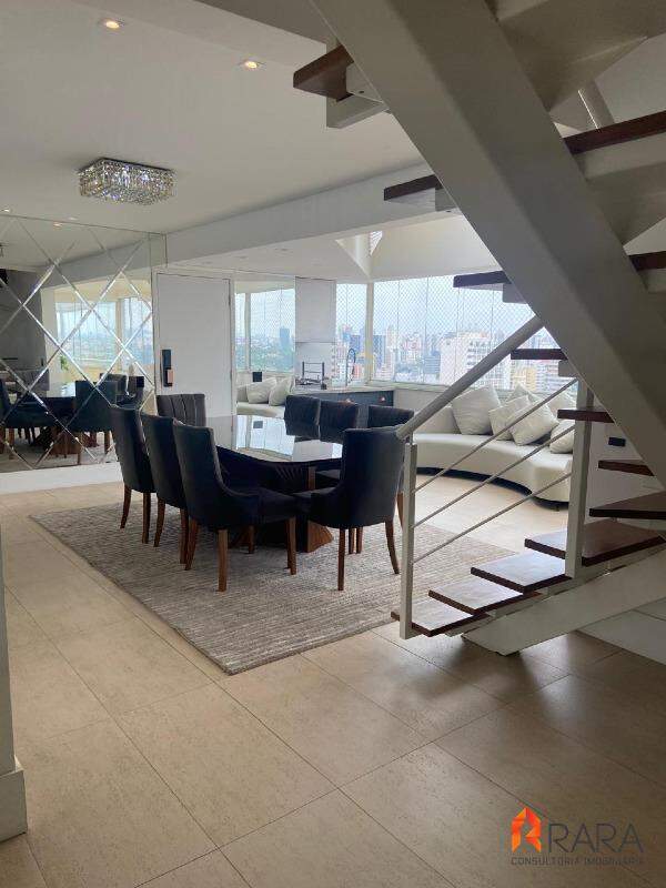 Cobertura, 3 quartos, 228 m² - Foto 4
