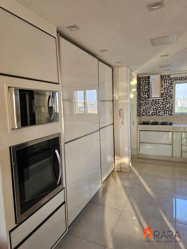 Apartamento à venda com 4 quartos, 140m² - Foto 7