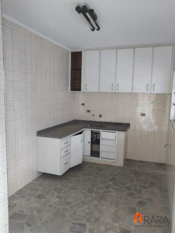 Apartamento à venda com 2 quartos, 67m² - Foto 2