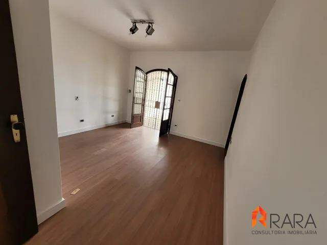 Casa à venda com 3 quartos, 229m² - Foto 6