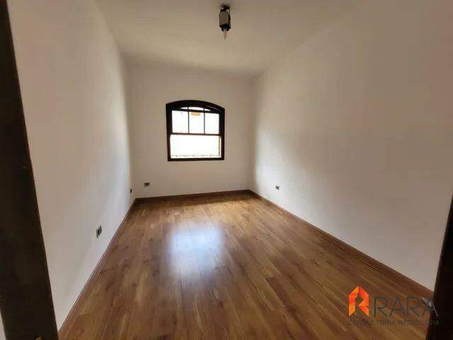 Casa à venda com 3 quartos, 229m² - Foto 8