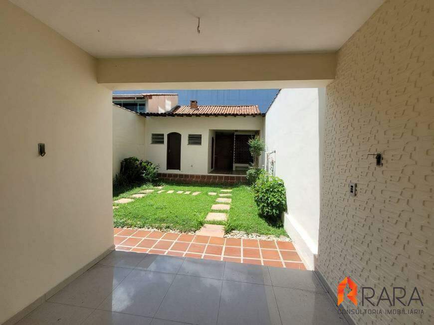 Casa à venda com 3 quartos, 229m² - Foto 21