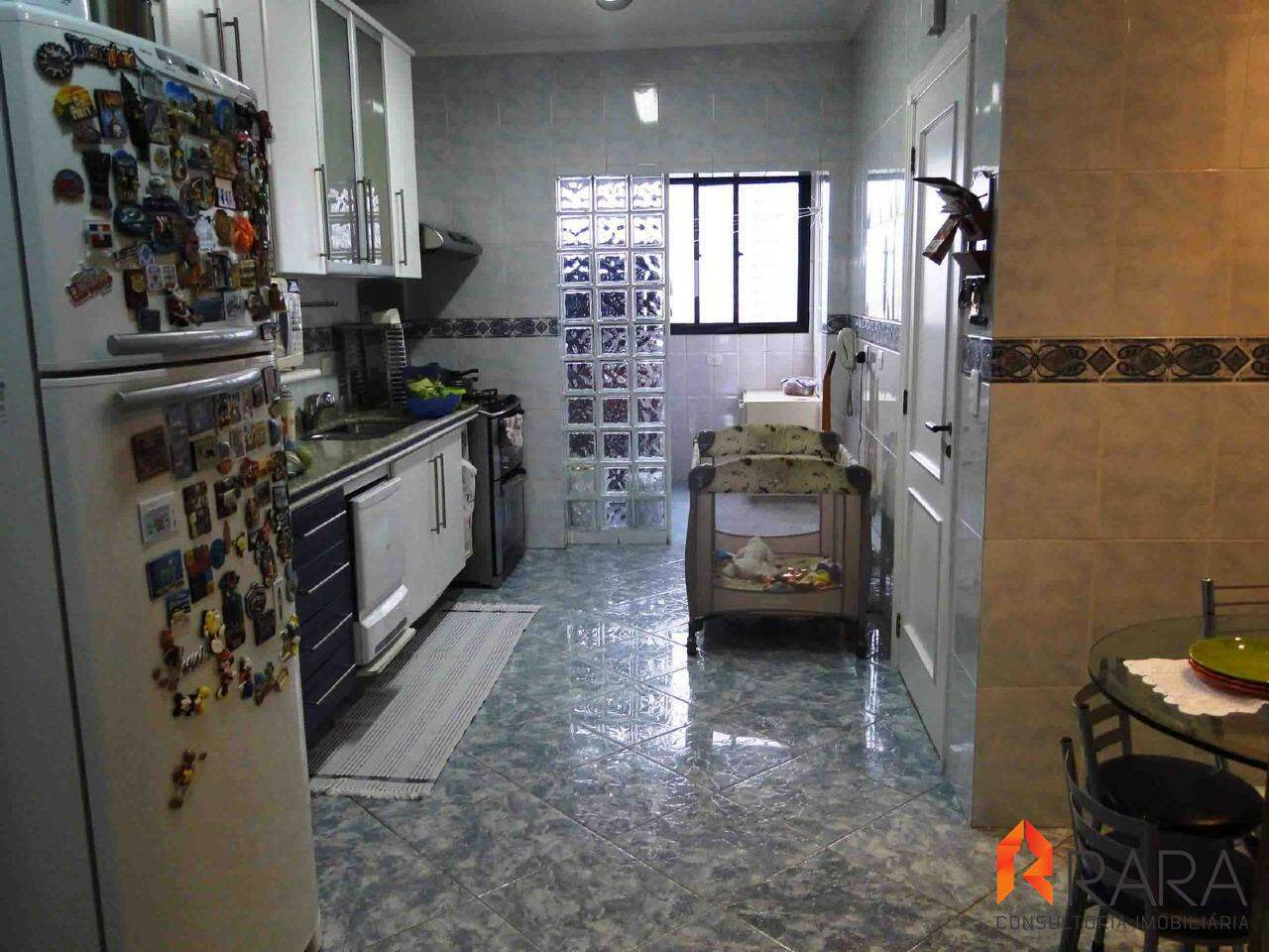 Apartamento à venda com 3 quartos, 156m² - Foto 9