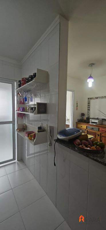 Apartamento à venda com 2 quartos, 69m² - Foto 13