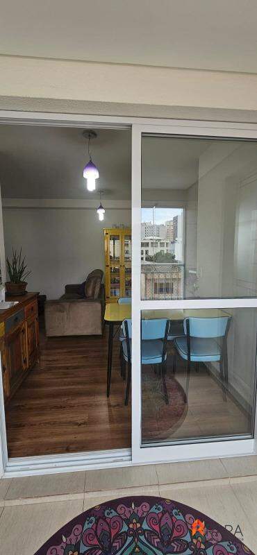 Apartamento à venda com 2 quartos, 69m² - Foto 8