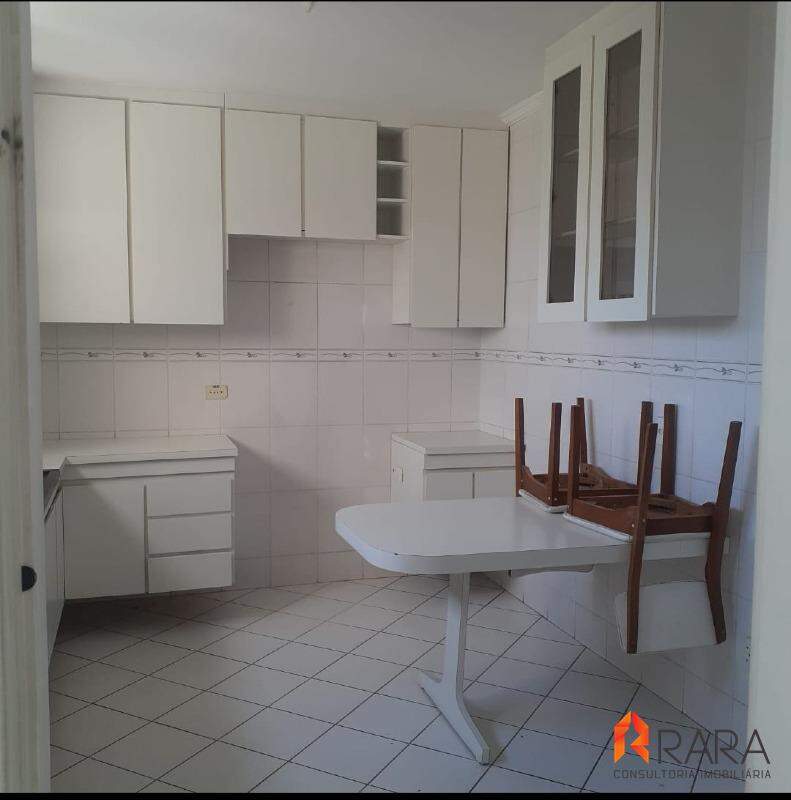 Apartamento à venda com 3 quartos, 130m² - Foto 6