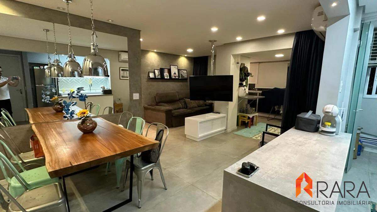 Apartamento à venda com 2 quartos, 79m² - Foto 2