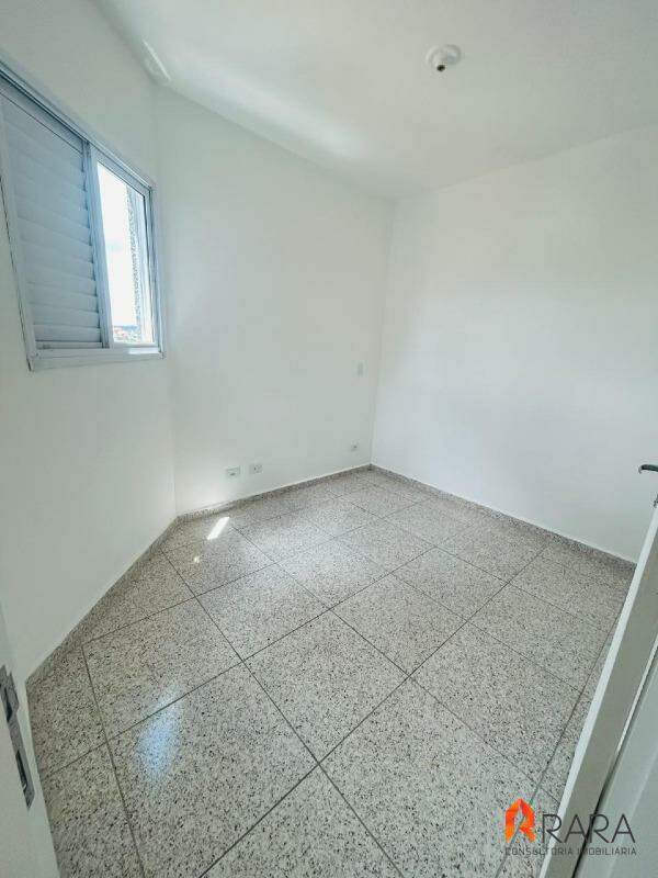 Apartamento à venda com 2 quartos, 56m² - Foto 11