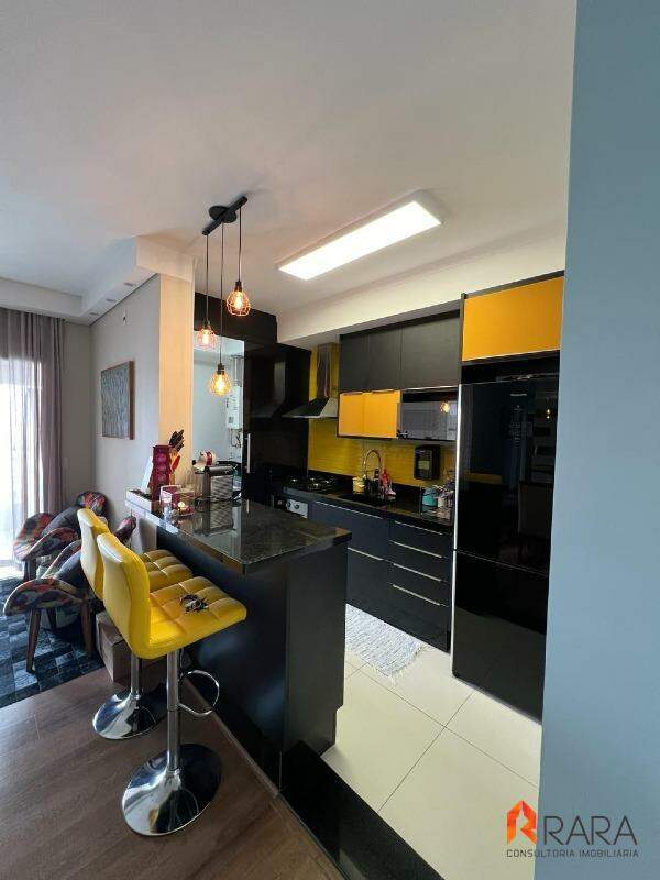 Apartamento à venda com 2 quartos, 77m² - Foto 4