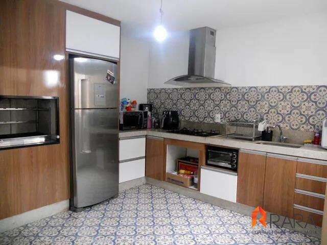 Apartamento à venda com 3 quartos, 95m² - Foto 1