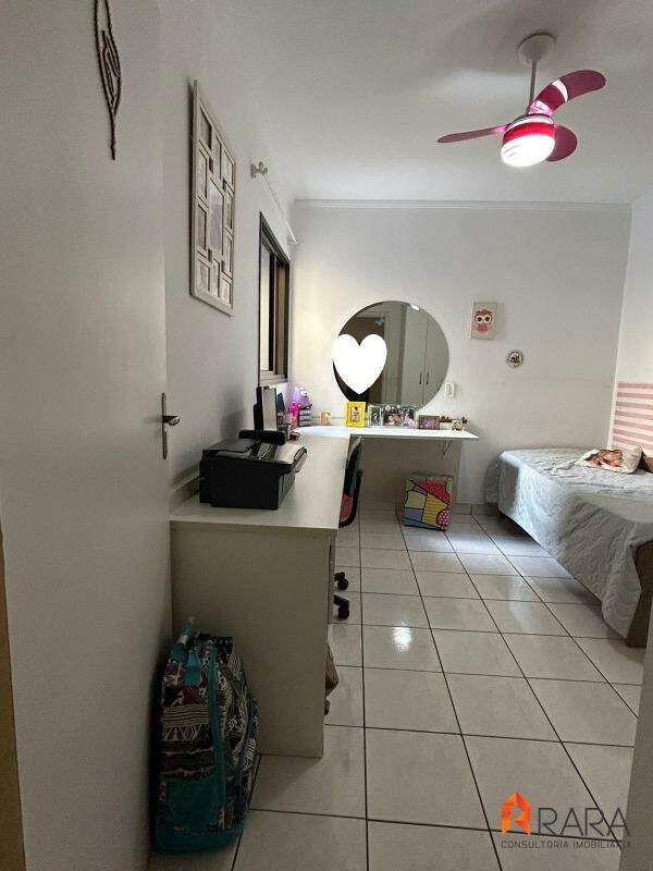 Apartamento à venda com 3 quartos, 107m² - Foto 18