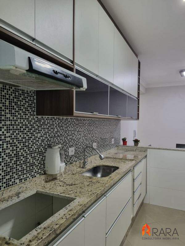 Apartamento à venda com 2 quartos, 62m² - Foto 13