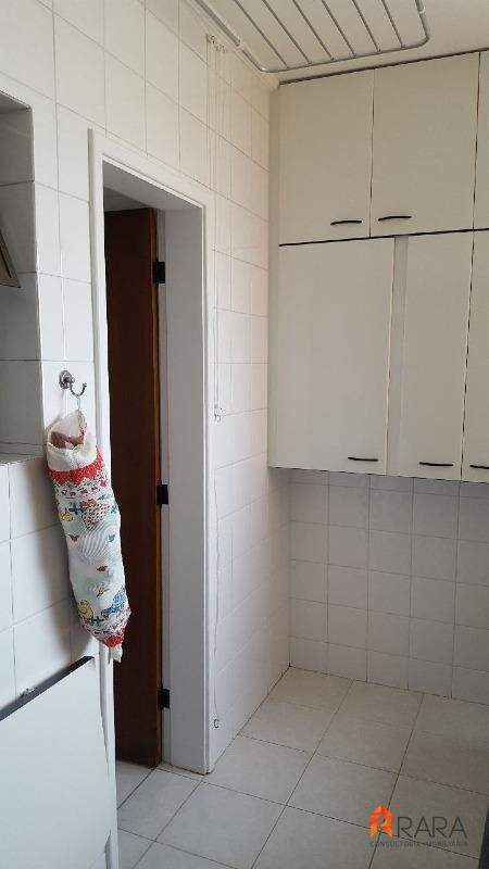 Apartamento para alugar com 3 quartos, 100m² - Foto 11