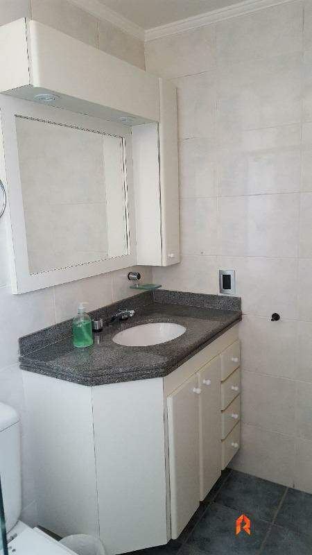 Apartamento para alugar com 3 quartos, 100m² - Foto 29