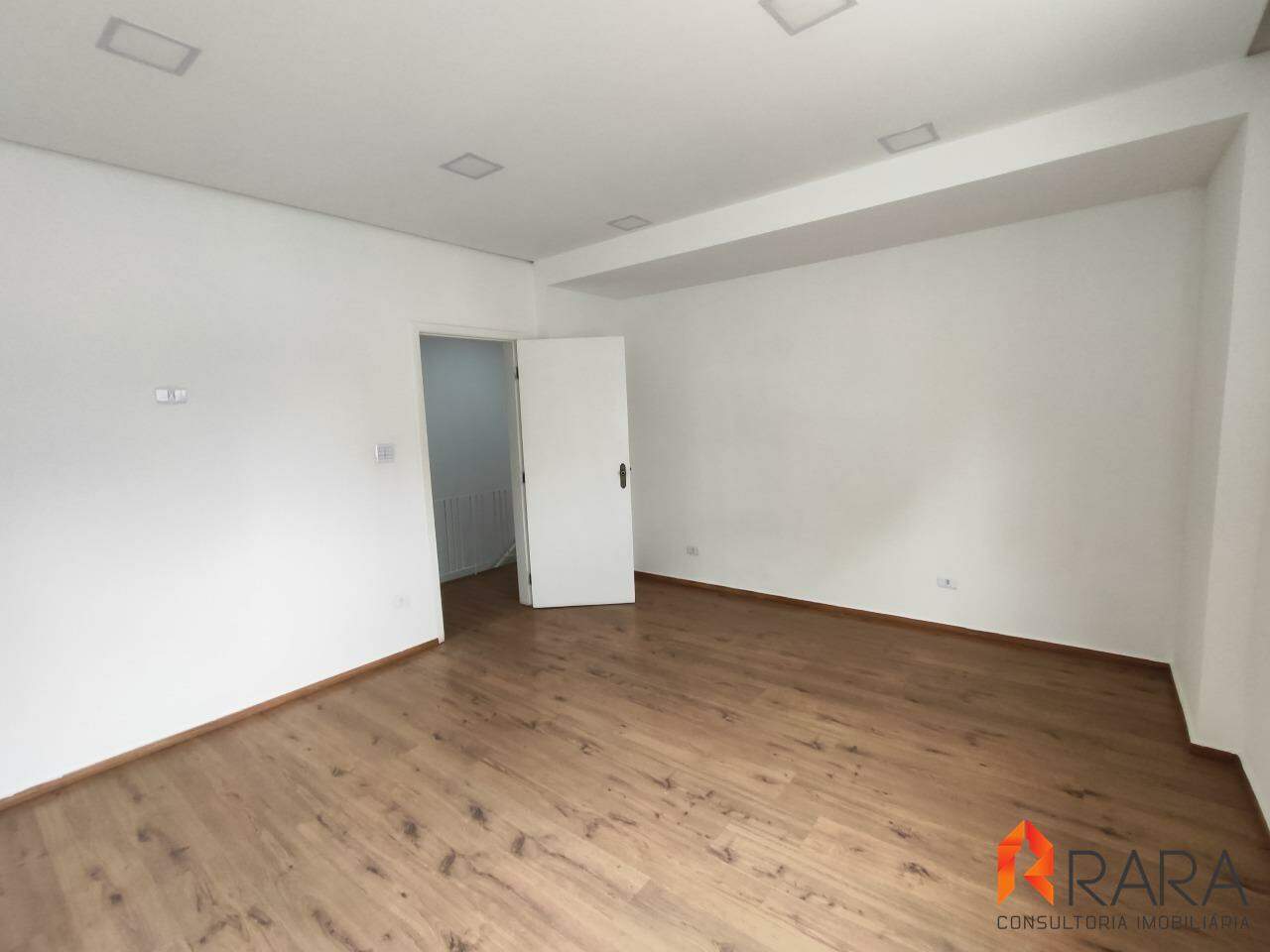 Sobrado para alugar com 3 quartos, 300m² - Foto 23