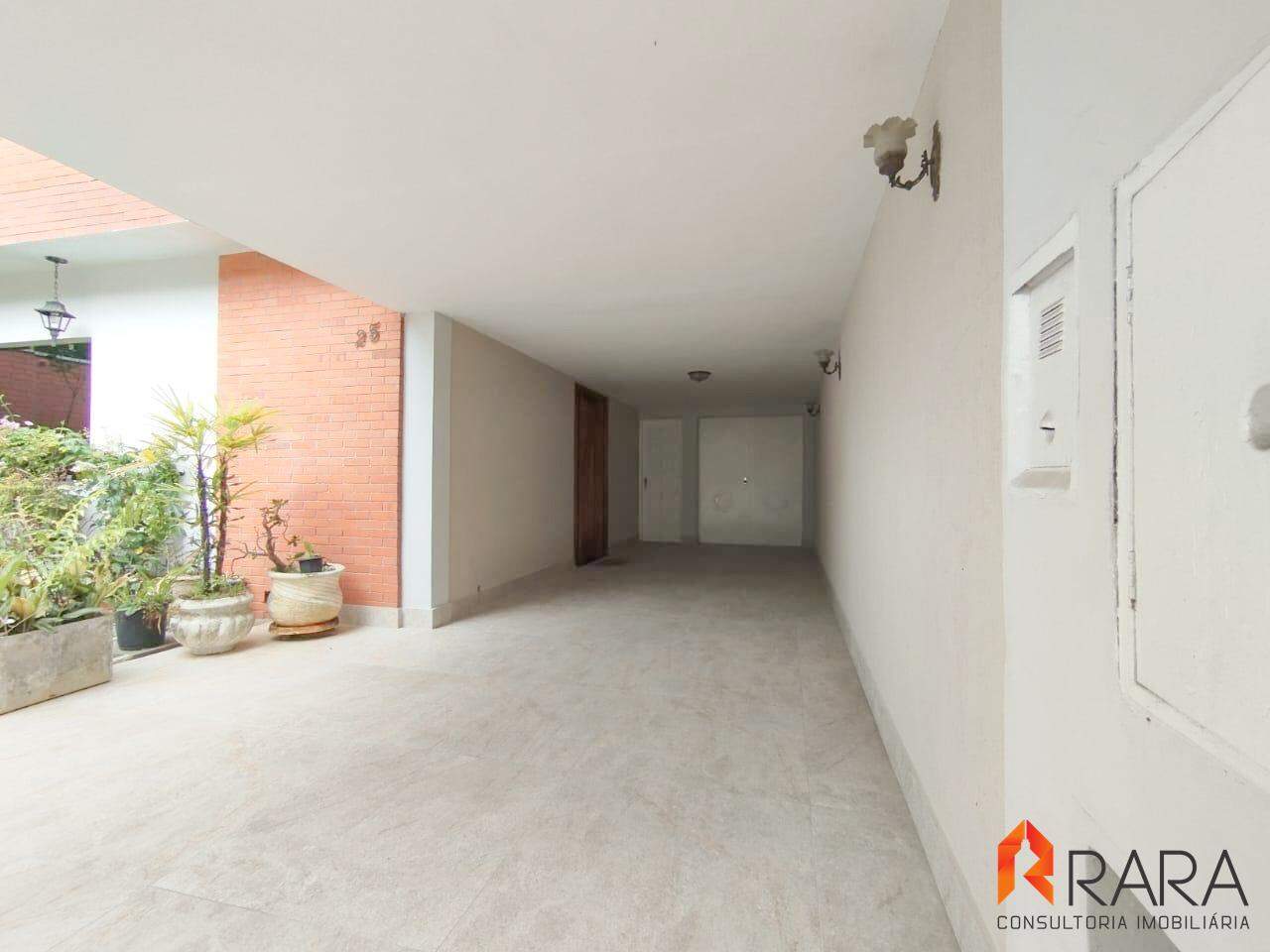 Casa para alugar com 3 quartos, 200m² - Foto 4