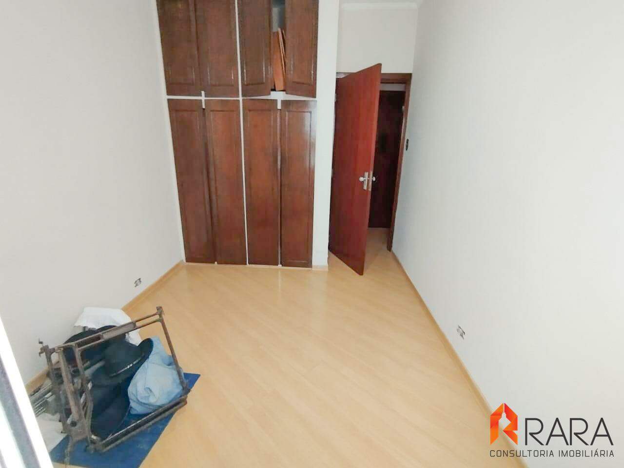 Casa para alugar com 3 quartos, 200m² - Foto 13