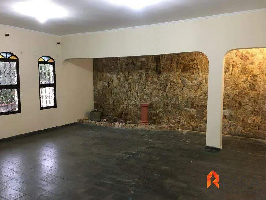 Casa à venda com 4 quartos, 325m² - Foto 2