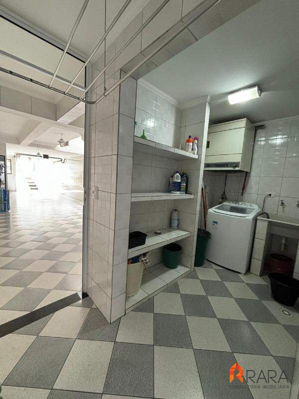 Sobrado à venda com 3 quartos, 196m² - Foto 15