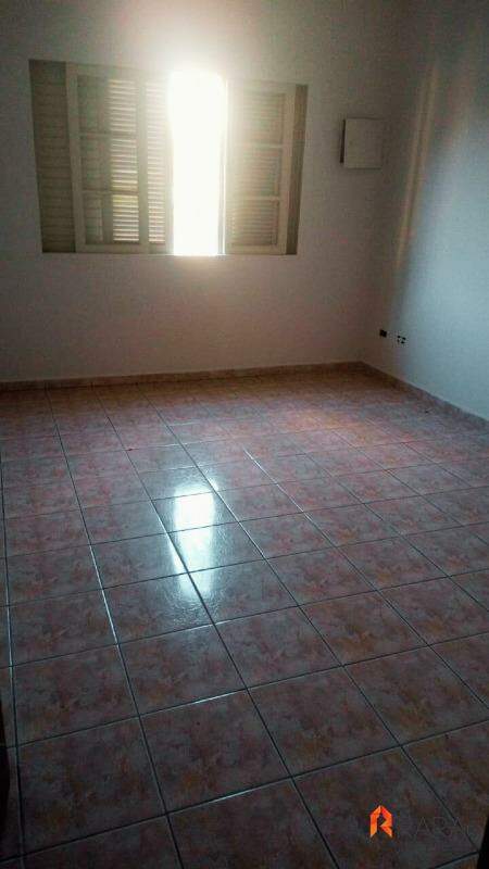 Sobrado à venda com 6 quartos, 338m² - Foto 25