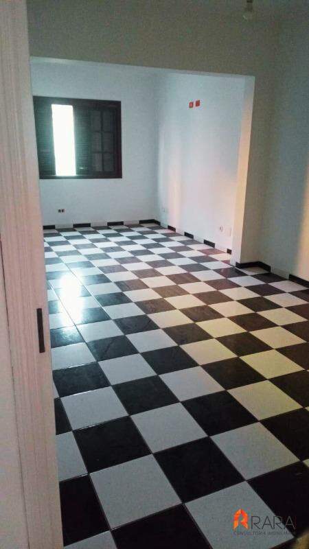 Sobrado à venda com 6 quartos, 338m² - Foto 7