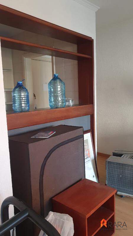 Apartamento à venda com 2 quartos, 60m² - Foto 2