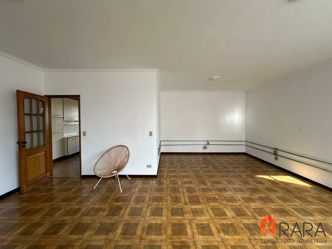 Sobrado à venda com 3 quartos, 200m² - Foto 2