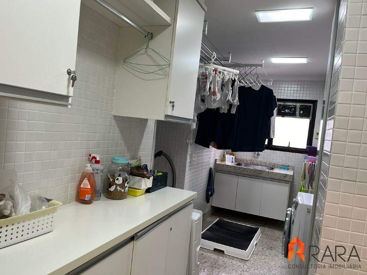 Apartamento à venda com 3 quartos, 210m² - Foto 28