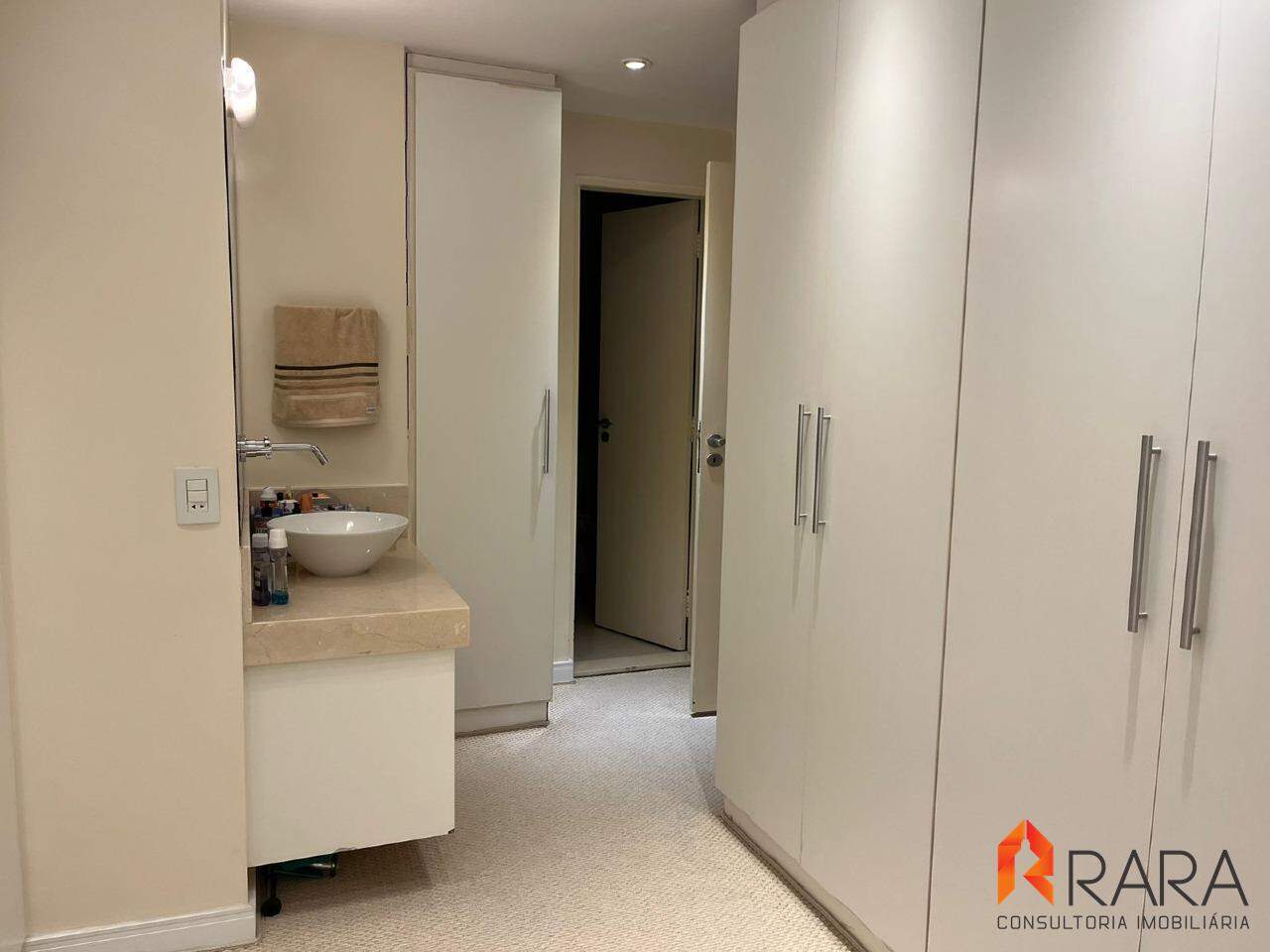 Apartamento à venda com 3 quartos, 210m² - Foto 25