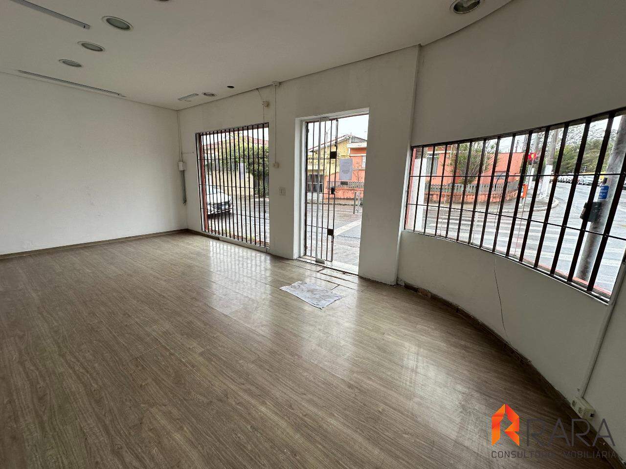 Sobrado à venda com 6 quartos, 470m² - Foto 3