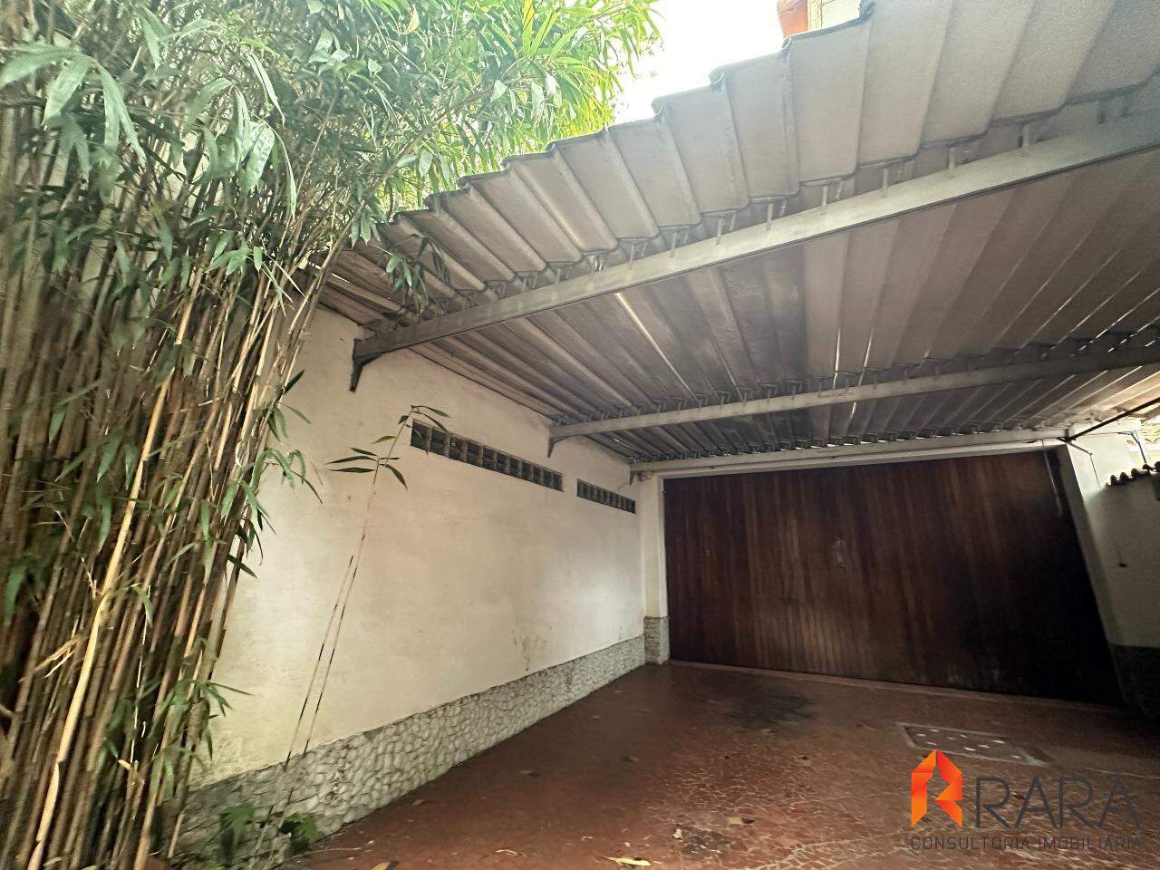 Casa para alugar com 3 quartos, 390m² - Foto 18