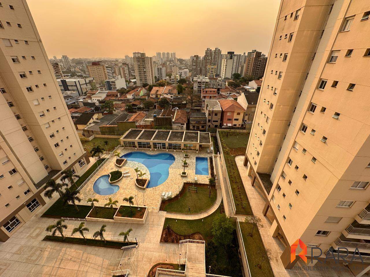 Apartamento à venda com 2 quartos, 80m² - Foto 7