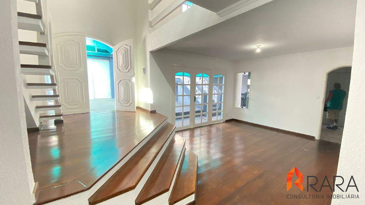 Casa à venda com 3 quartos, 373m² - Foto 11