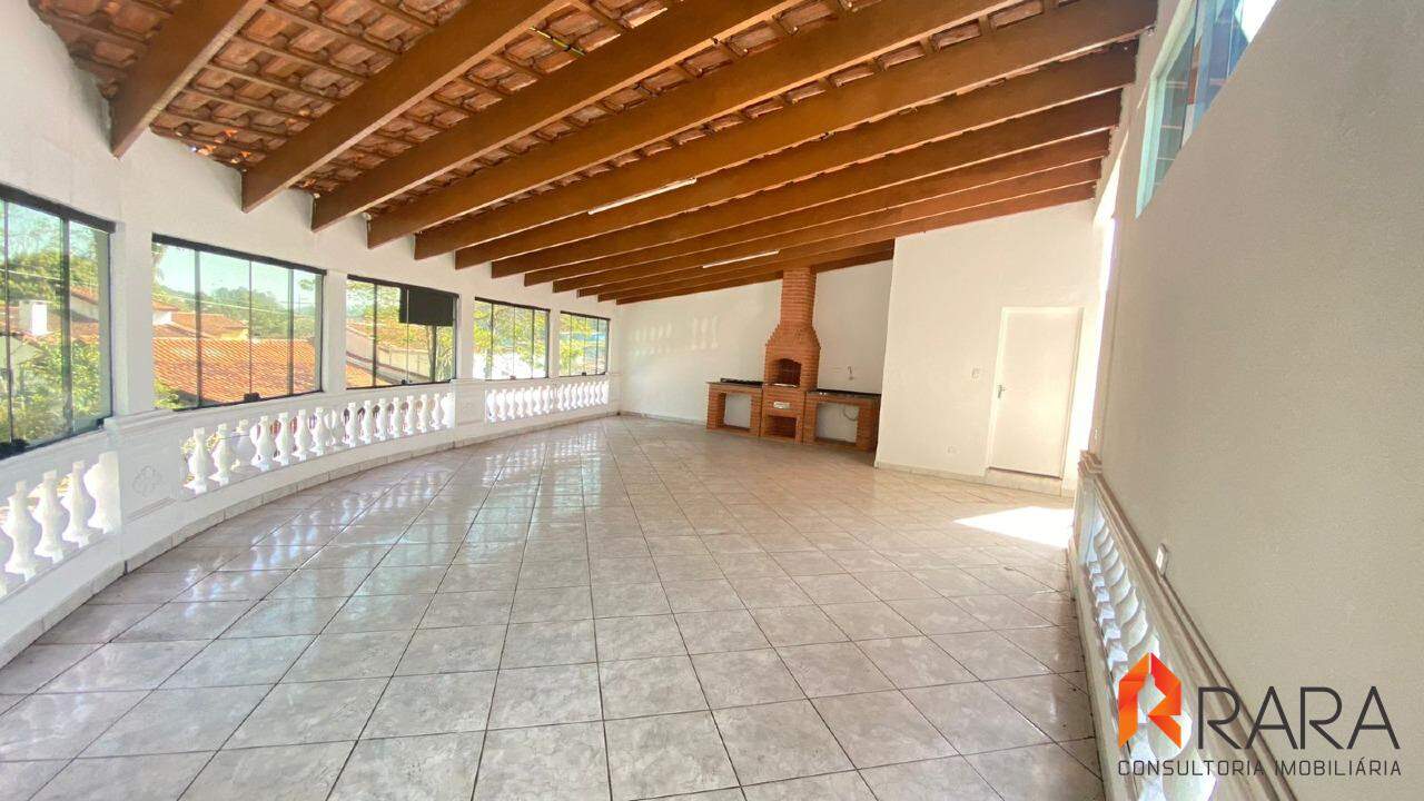 Casa para alugar com 3 quartos, 373m² - Foto 24