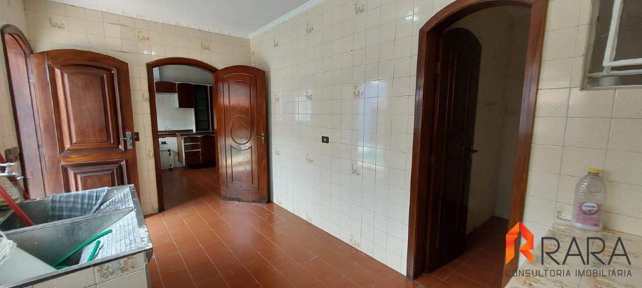 Sobrado para alugar com 4 quartos, 540m² - Foto 14