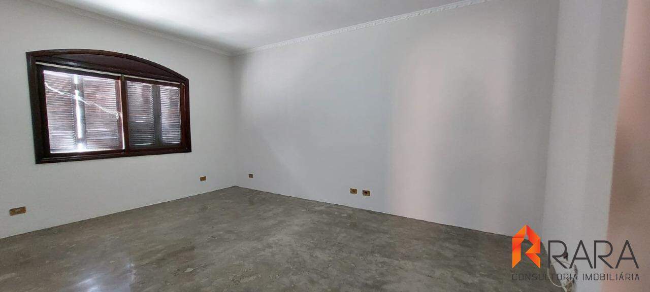 Sobrado para alugar com 4 quartos, 540m² - Foto 11