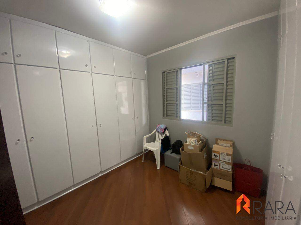 Casa à venda com 4 quartos, 298m² - Foto 12