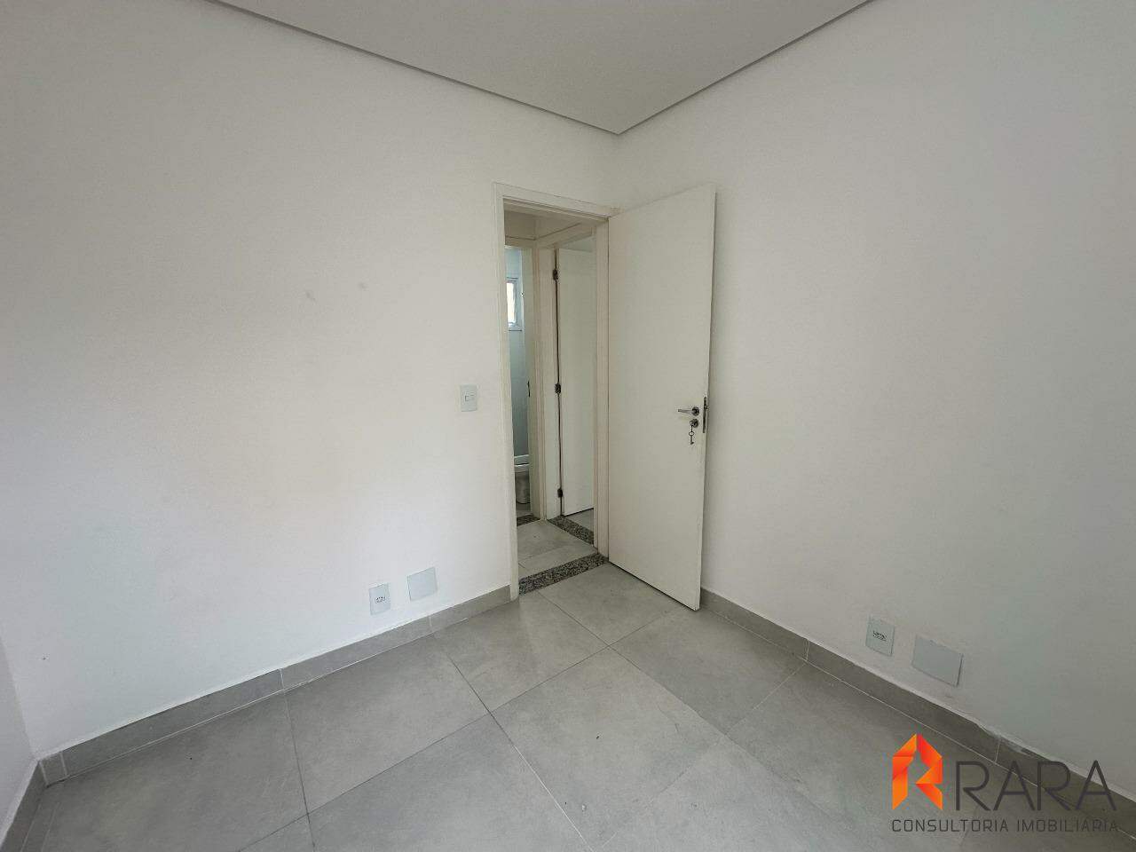 Apartamento à venda com 2 quartos, 62m² - Foto 12