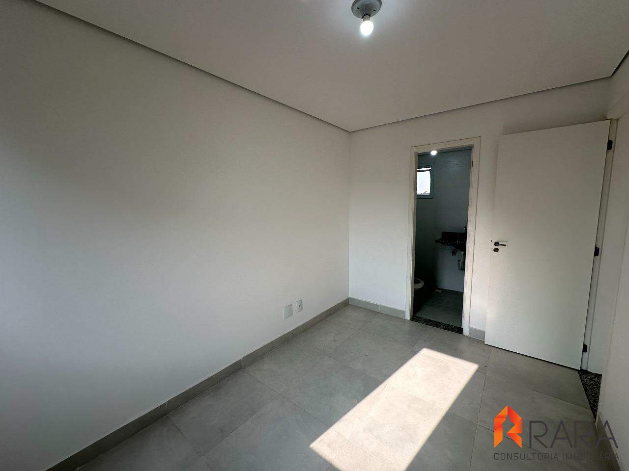 Apartamento à venda com 3 quartos, 134m² - Foto 7